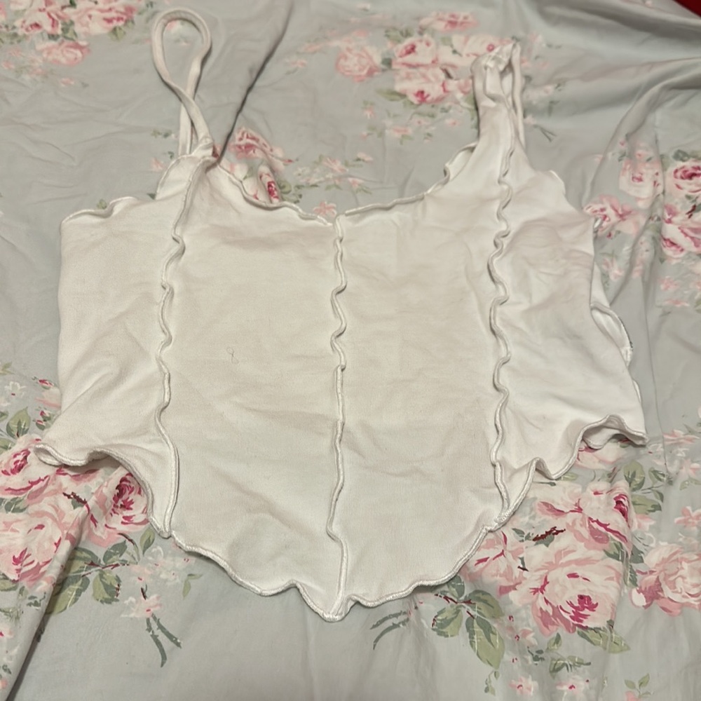 Trendy Ruffle Tank - Picture 2 of 2